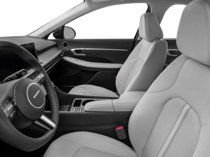 rent a hyundai sonata dubai