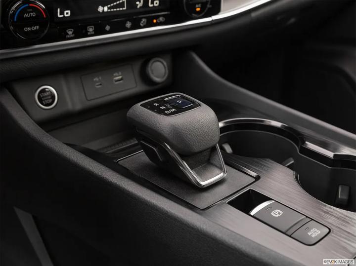 nissan x-trail for rent uae