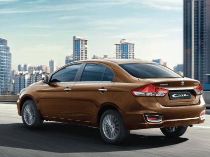 rent a car suzuki ciaz photo