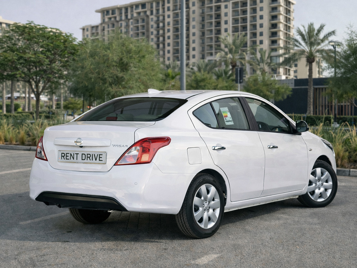 alt - Nissan Sunny — аренда автомобиля эконом-класса в Дубае | RentDrive